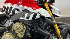 Ducati Streetfighter V4 S Red (22MY)